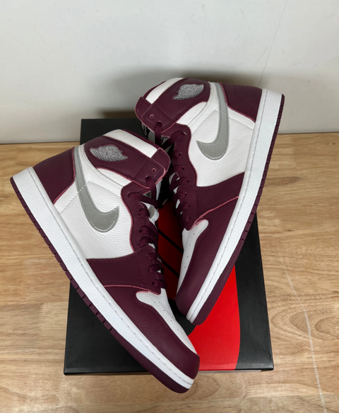 Jordan 1 Retro High OG Bordeaux