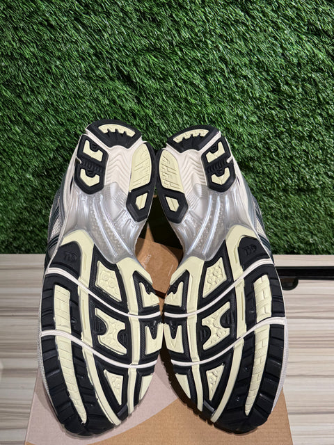 ASICS Gel-Kayano 14 Oyster White Steeple Grey Sz 13