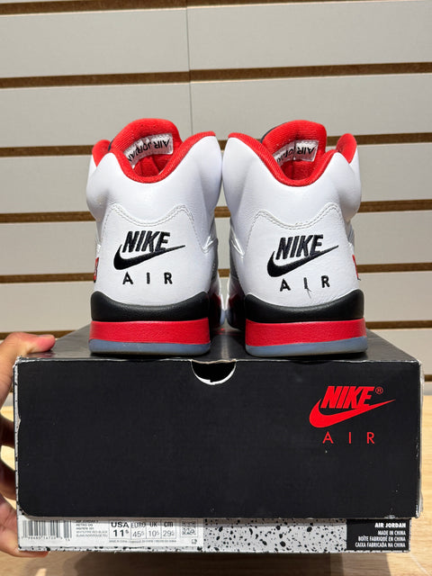 Jordan 5 Retro Fire Red Black Tongue (2025) Sz 11.5