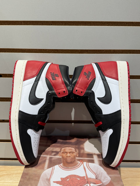 Jordan 1 Retro High OG Black Toe Reimagined Sz 8.5M