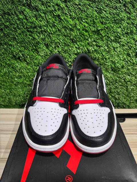 Jordan 1 Retro Low OG Black Toe (2023) Sz 8