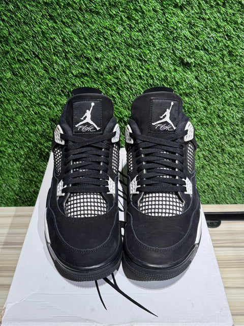 Jordan 4 Retro White Thunder Sz 11.5