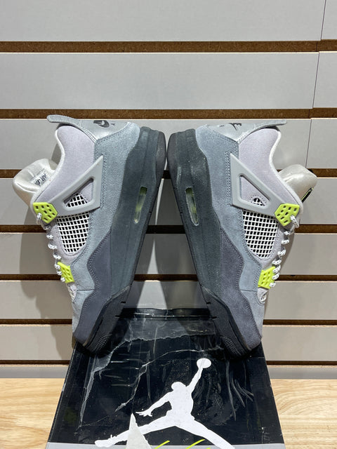 Jordan 4 Retro SE 95 Neon Sz 8.5M