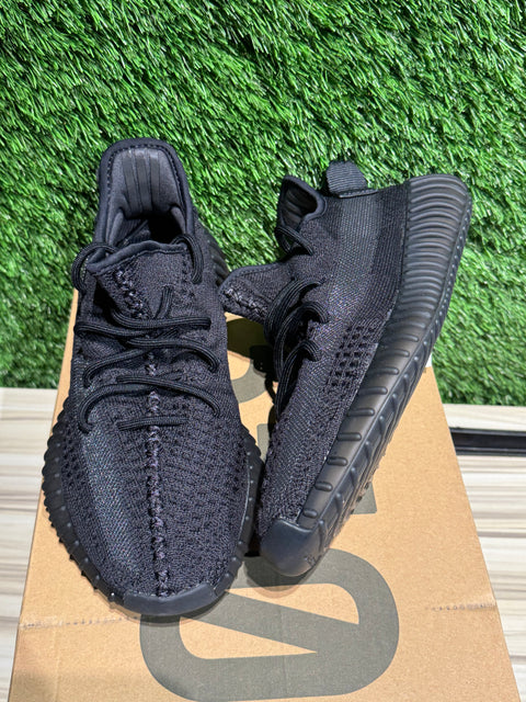 adidas Yeezy Boost 350 V2 Onyx Sz 6.5M
