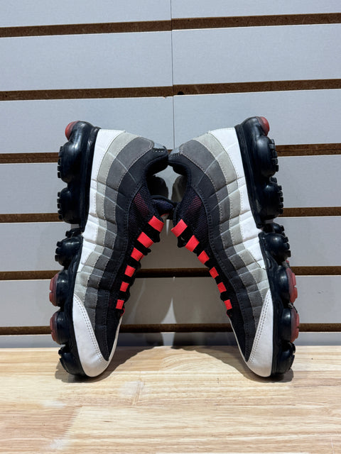 Nike Air VaporMax 95 Comet Sz 9.5