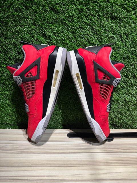 Jordan 4 Retro Toro Bravo Sz 12