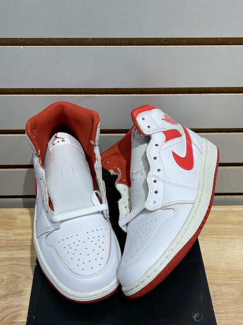 Jordan 1 Mid SE Dune Red Sz 9