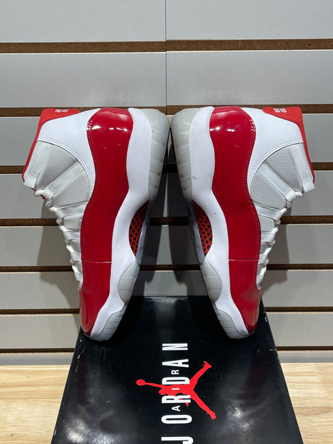 Jordan 11 Retro Cherry (2022) Sz 10.5
