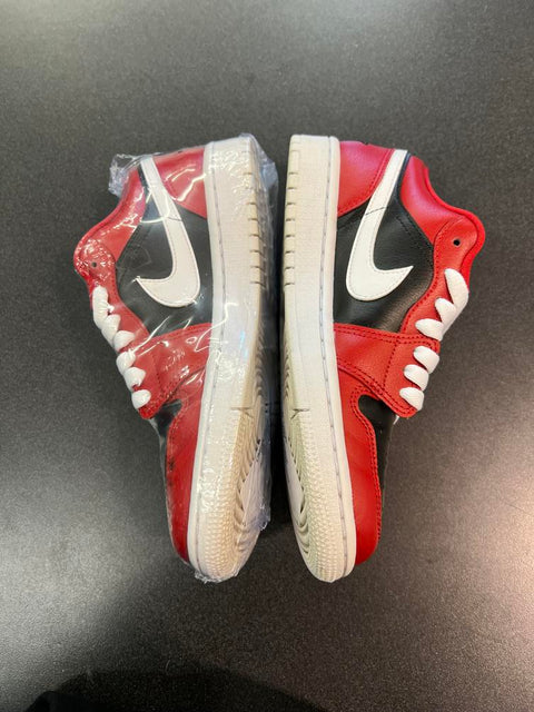 Jordan 1 Low Chicago Flip (Women's) Sz 4Y