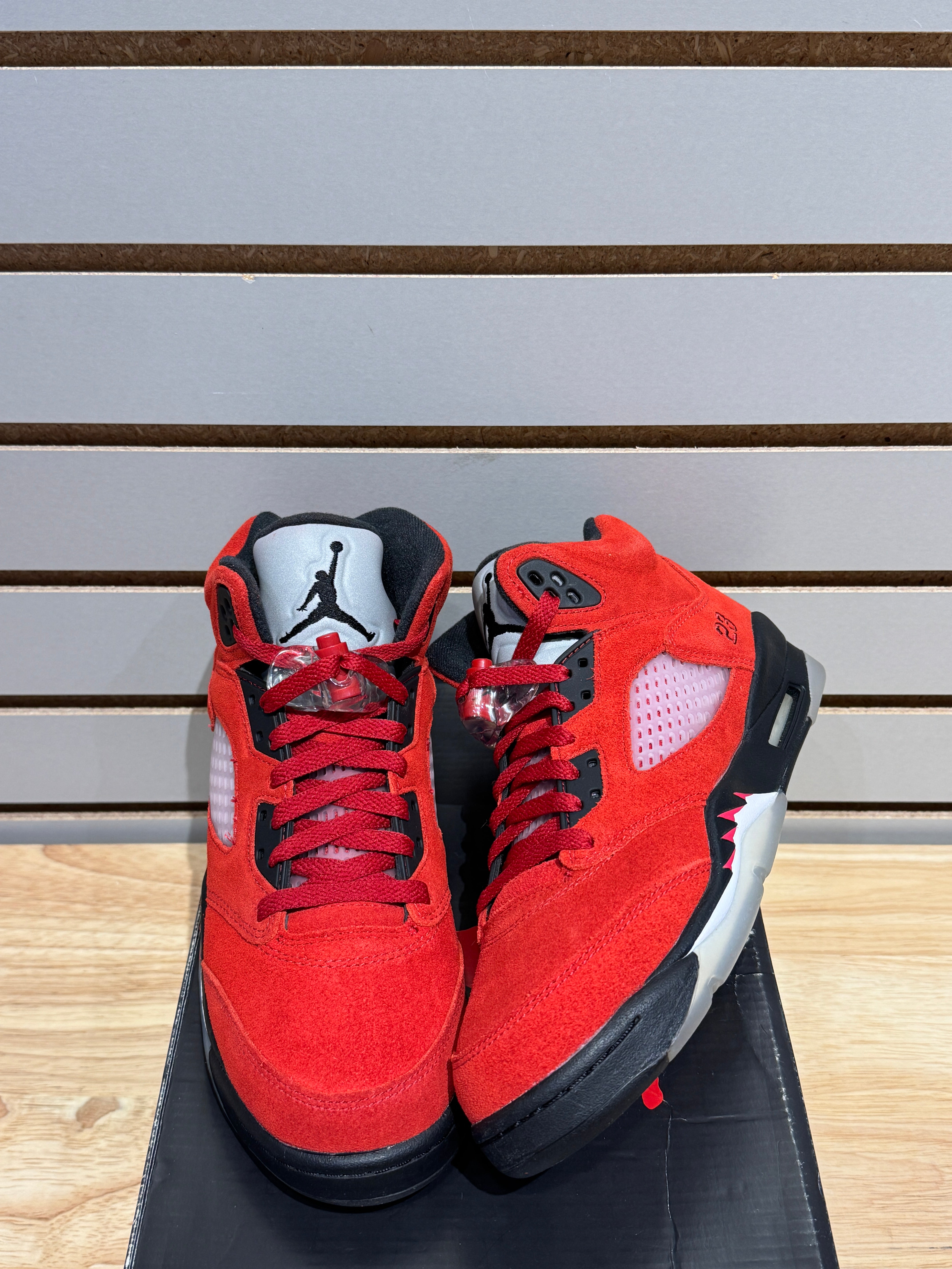 Jordan 5 Retro Raging Bull Red (2021) (GS) Sz 6Y – Sneak City