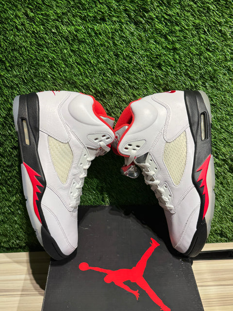 Jordan 5 Retro Fire Red Silver Tongue (2020) Sz 10