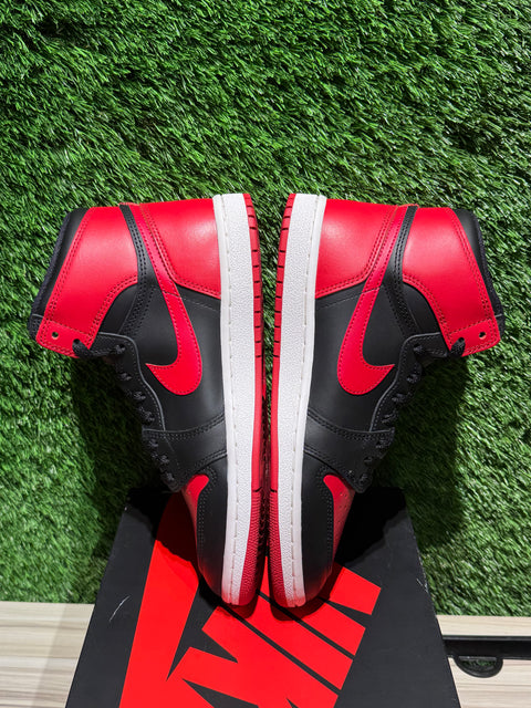 Jordan 1 Retro High '85 OG Bred (2025) Sz 9.5M