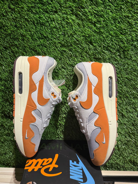 Nike Air Max 1 Patta Waves Monarch (with Bracelet) Sz 9