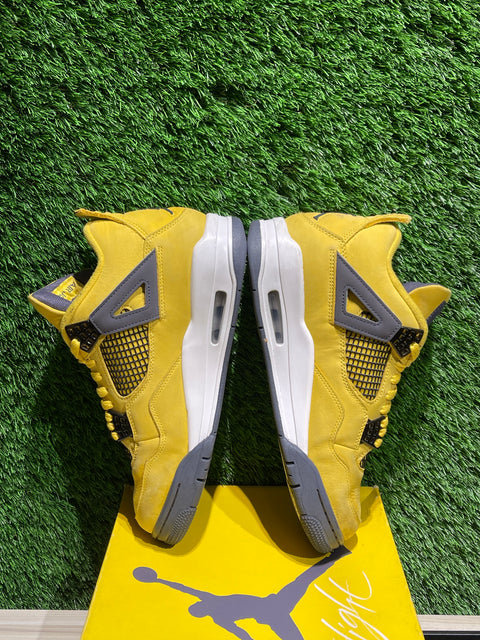 Jordan 4 Retro Lightning (2021) Sz 9M
