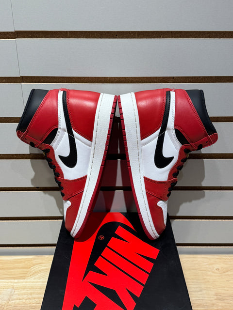 Jordan 1 Retro Chicago (2015) Sz 9