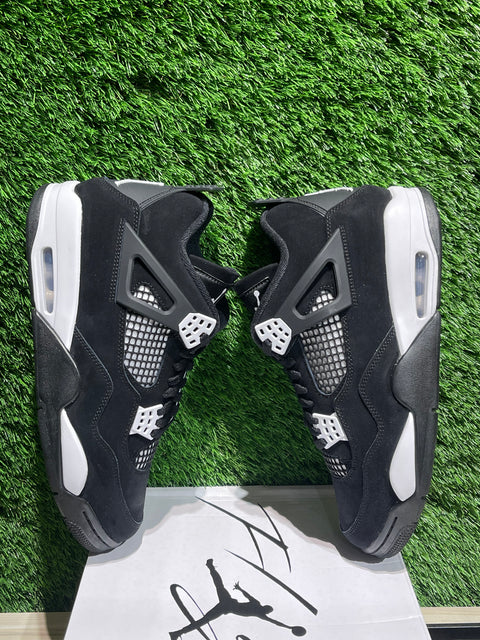 Jordan 4 Retro White Thunder (Multiple Sizes)