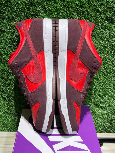 Nike SB Dunk Low Cherry Sz 14