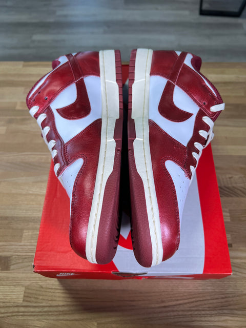 DS Vintage Team Red Nike Dunk Low Sz 11.5M/13 W