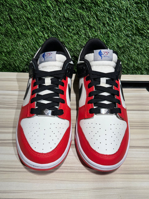 Nike Dunk Low EMB NBA 75th Anniversary Chicago Sz 8M