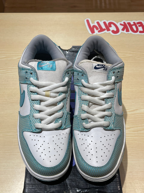 Nike SB Dunk Low High Hair Sz 9M