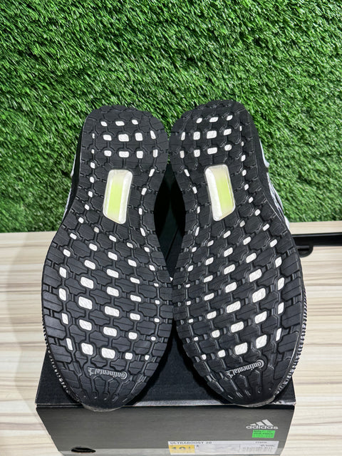 adidas Ultra Boost 20 Oreo