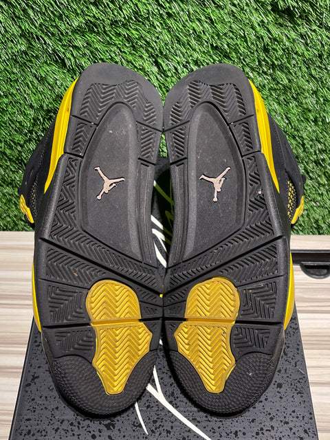 Jordan 4 Retro Thunder (2023) Sz 8.5M