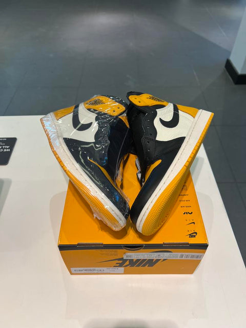 Jordan 1 Retro High OG Taxi Sz 8.5M