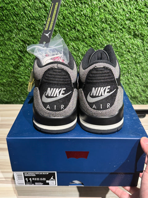 Jordan 3 Retro Levi’s Black Sz 11.5