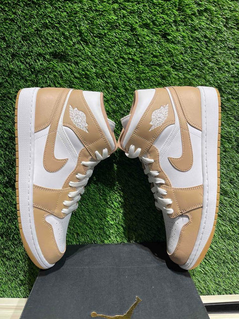 Jordan 1 Mid Tan Gum Sz 12