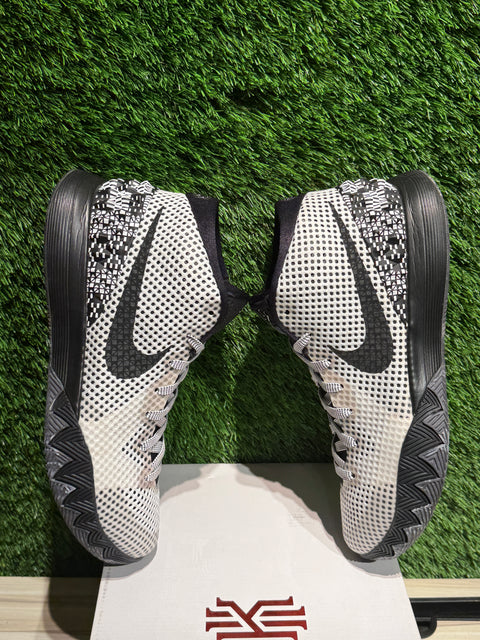 Nike Kyrie 1 BHM Sz 10