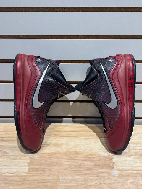 Nike LeBron 7 Christmas (2019) Sz 10.5