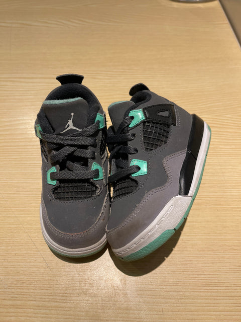 Jordan 4 Retro Green Glow