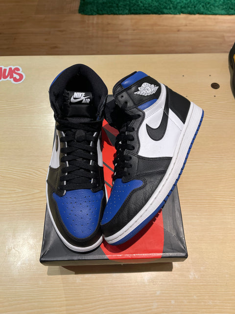 Jordan 1 Low Royal Toe