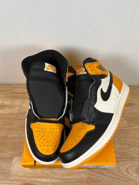 Air Jordan 1 Mid Taxi