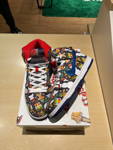 Ugly Sweater SB Dunk High Special Box Sz 9.5