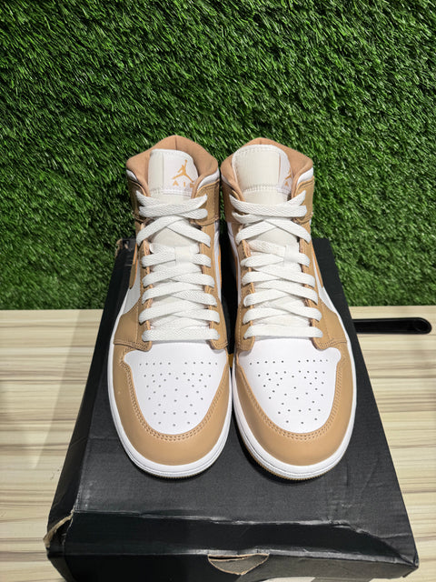Jordan 1 Mid Tan Gum Sz 10