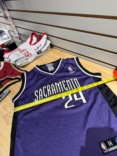 Vintage 2000s Kids Reebok Sacramento Kings Bobby Jackson #24 Jersey Sz M