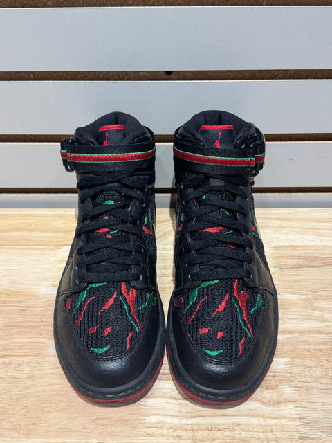 Jordan 1 Retro High Strap A Tribe Called Quest Sz 9.5