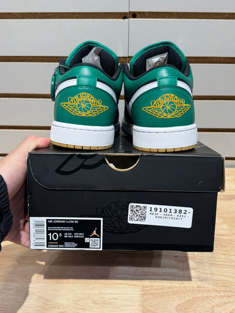 Jordan 1 Low SE Holiday Special (2022)