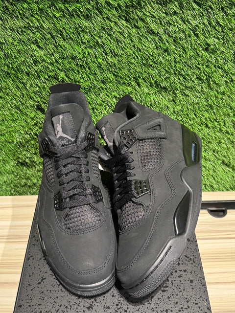 Jordan 4 Retro Black Cat (2025)
