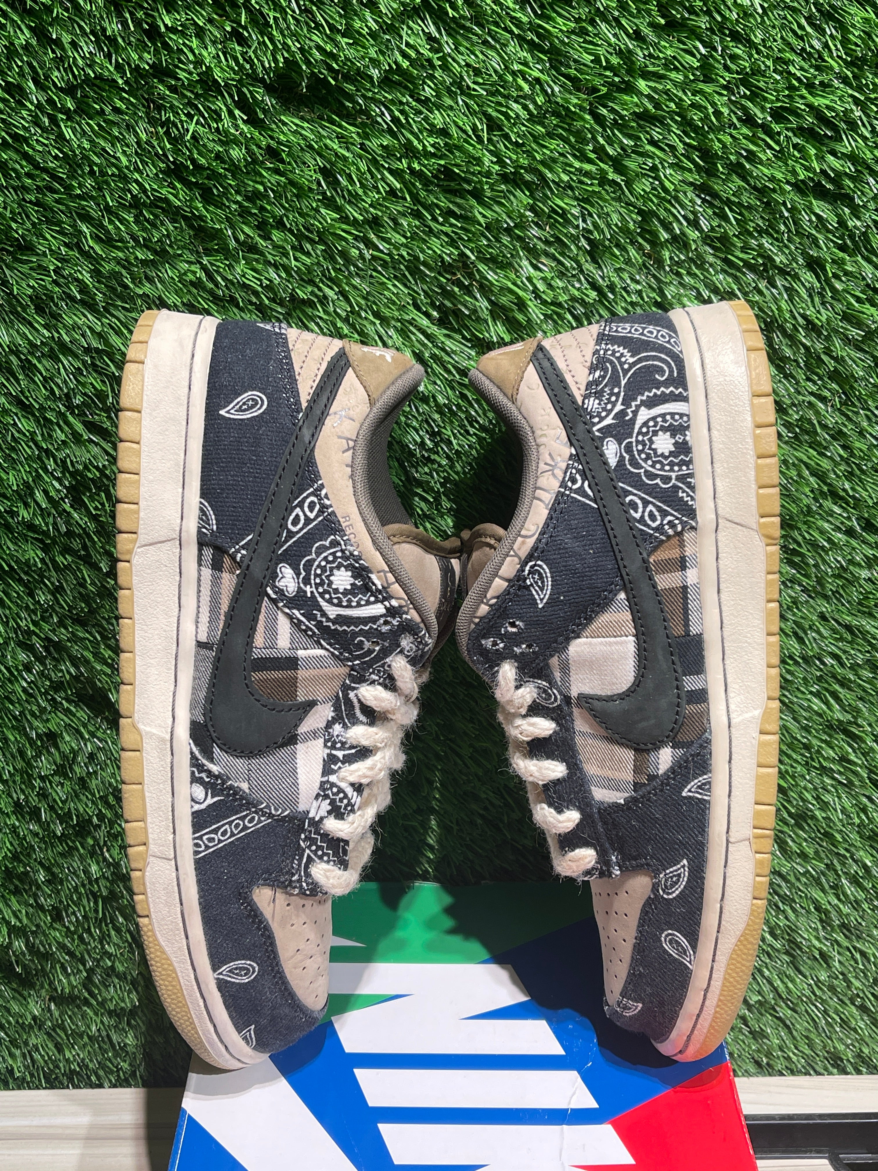 Nike SB Dunk Low Travis Scott Sz 8M – Sneak City