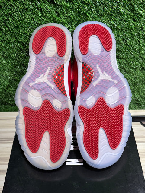 Jordan 11 Retro Cherry (2022) Sz 10.5M