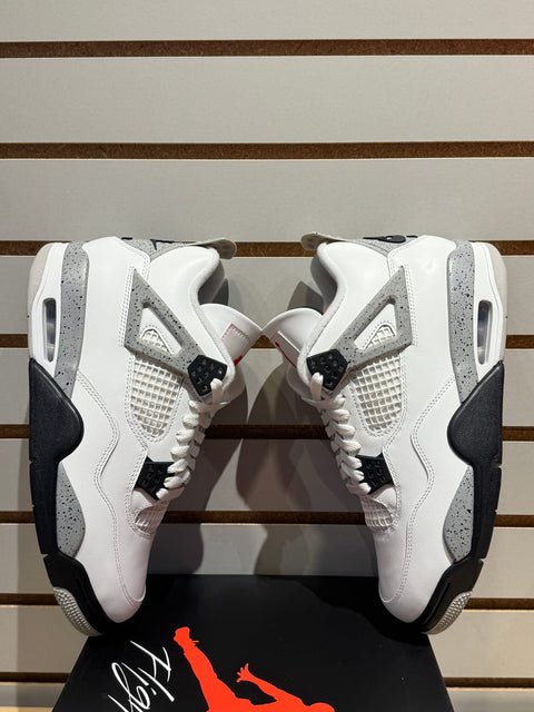 Jordan 4 Retro White Cement (2025) Sz 9