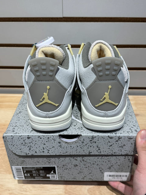 Jordan 4 Retro SE Craft Photon Dust Sz 7