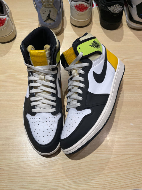 Volt University Gold Jordan 1 High