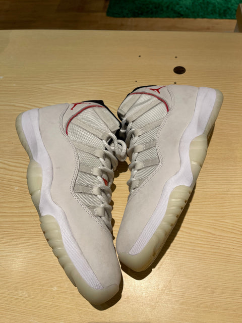 Jordan 11 Retro Platinum Tint