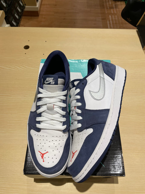 Jordan 1 Low SB Midnight Navy