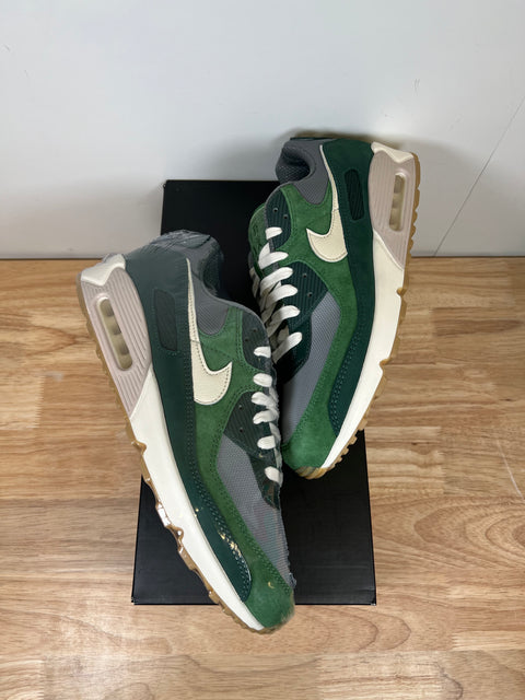 DS Green Pale Ivory Air Max 90 Sz 13