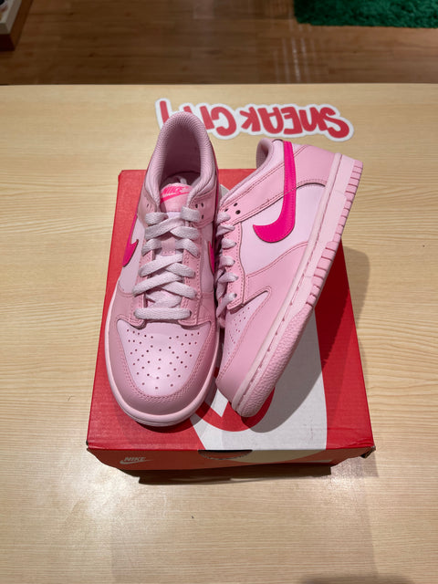 DS Triple Pink Nike Dunk Low Sz 4Y/5.5W