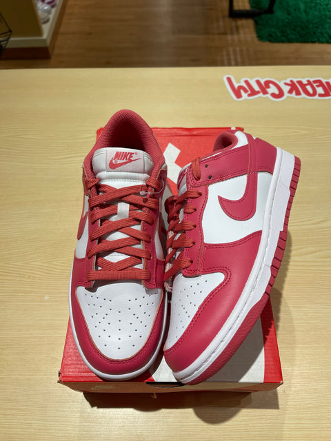 DS Archaeo Pink Dunk Low Sz 8.5W